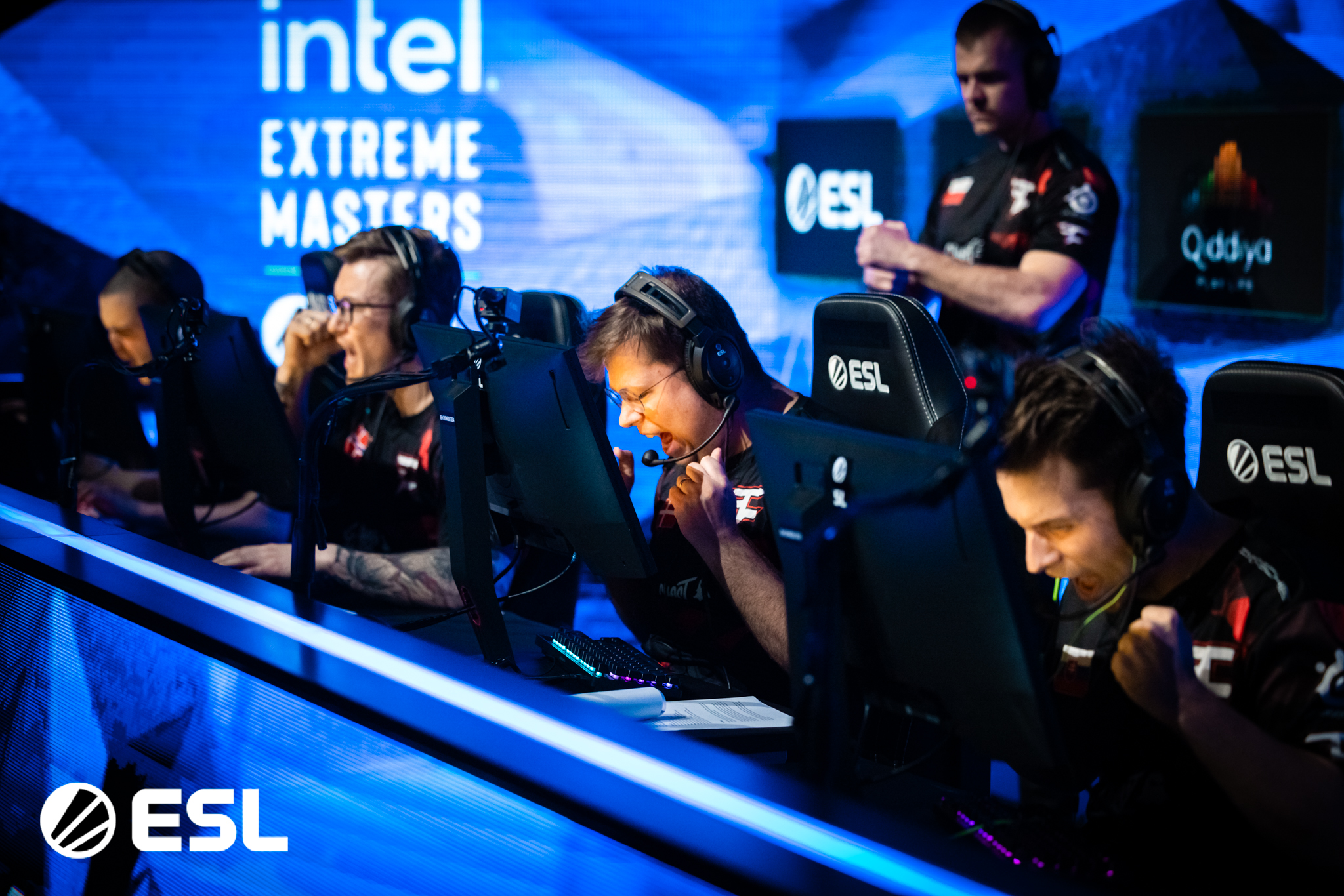 Faze Na Final Consecutiva Defronta Mouz Pelo T Tulo Do Iem Chengdu