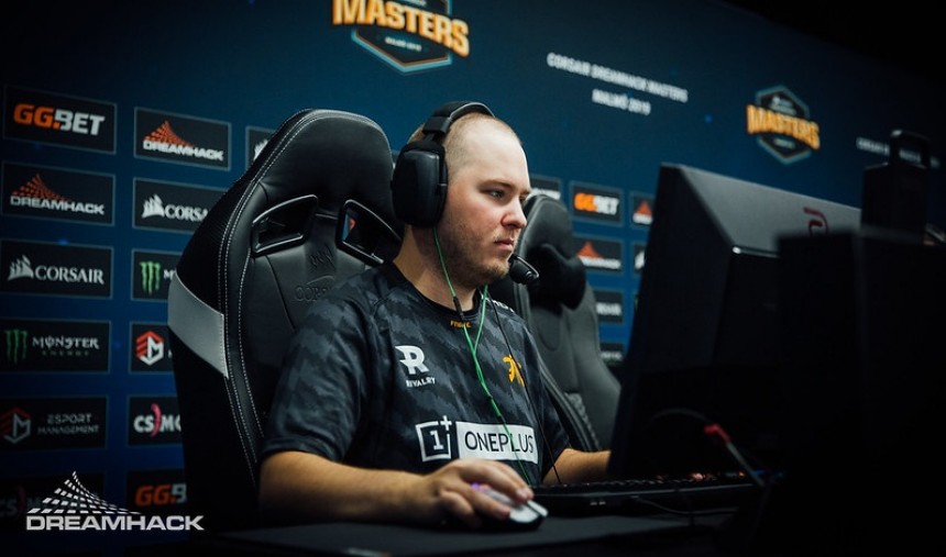 O adeus do Señor VAC: flusha retira-se do Counter-Strike competitivo