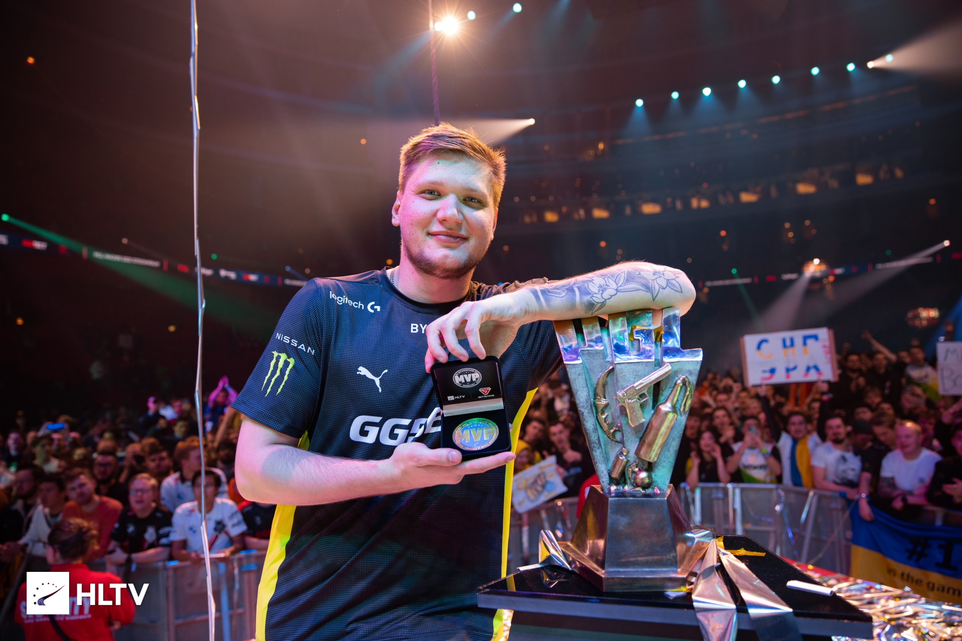 Top 20 players of 2020: s1mple (2)