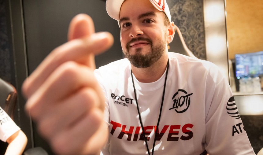 Hiko 100 Thieves