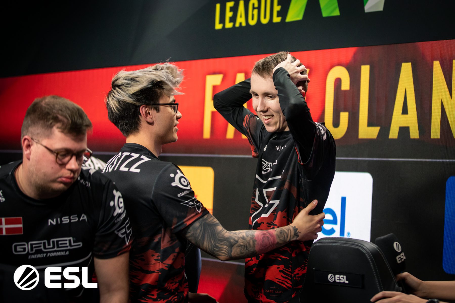 ENCE E FaZe Na Grande Final Da ESL Pro League XV