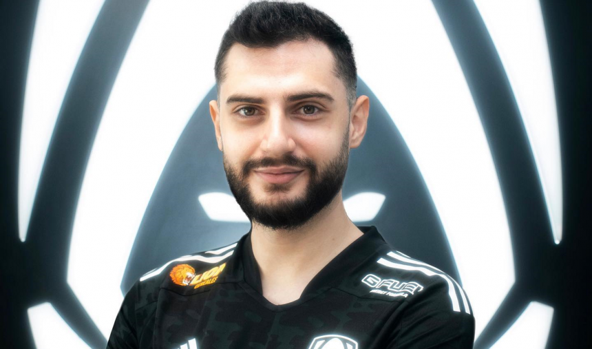 mixwell junta-se à Team Heretics