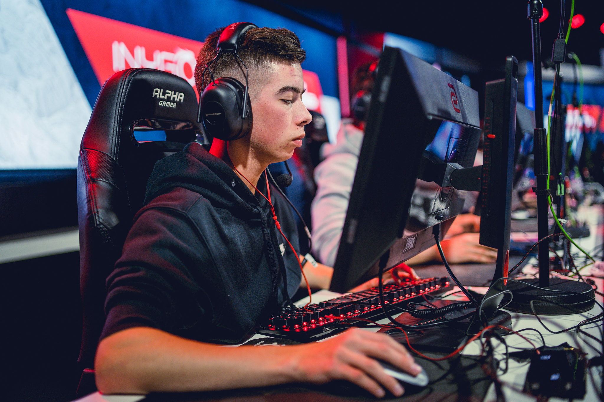 TraNceVibeS procura uma casa para representar no CS:GO