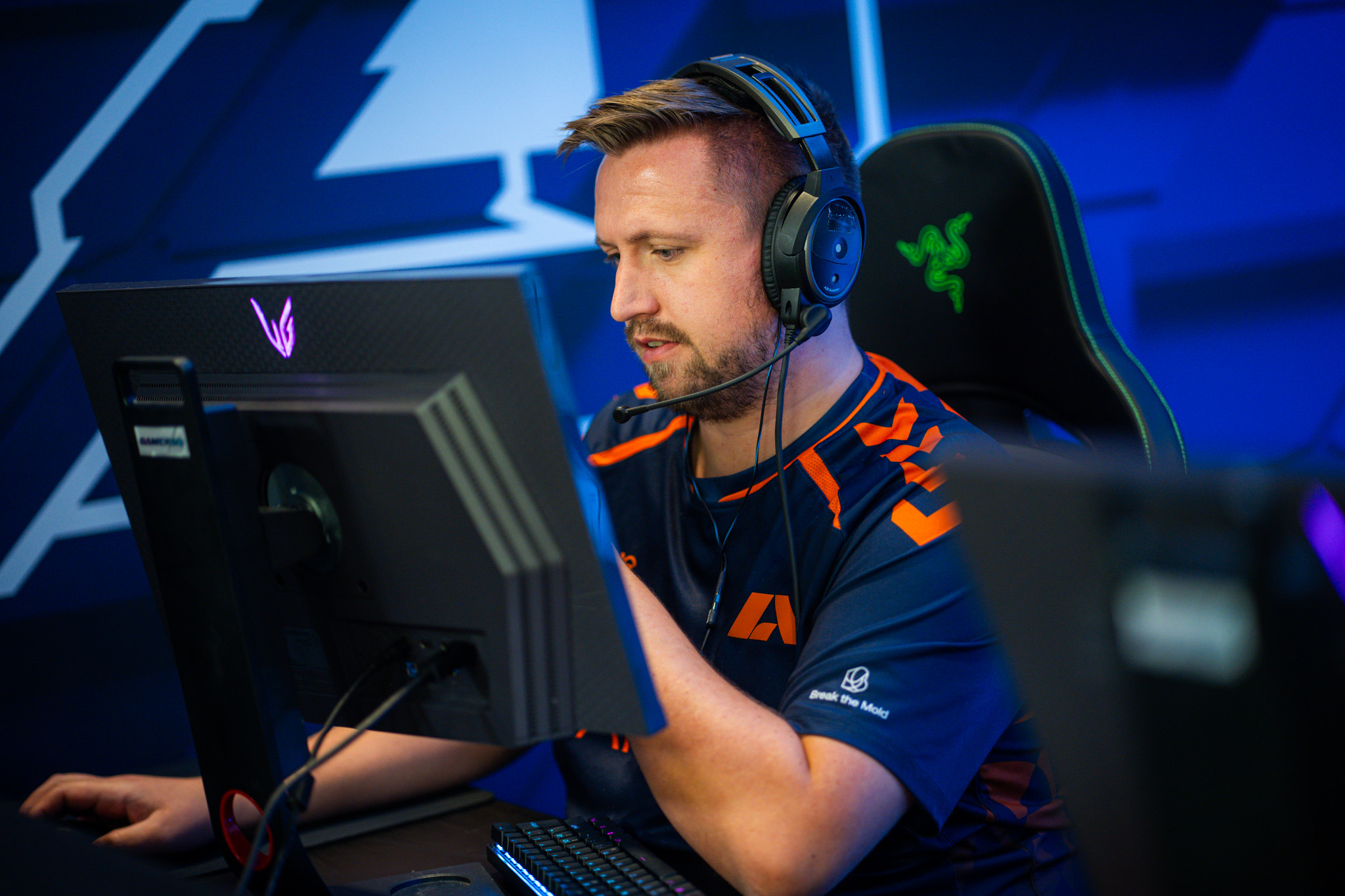 BLEED vai ao mercado com dupla da Apeks garantida