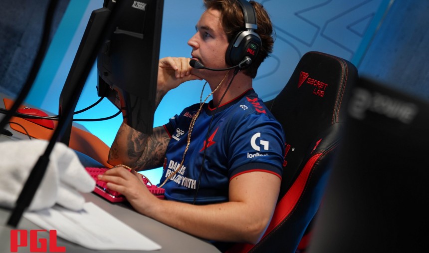 device Astralis PGL RMR Major