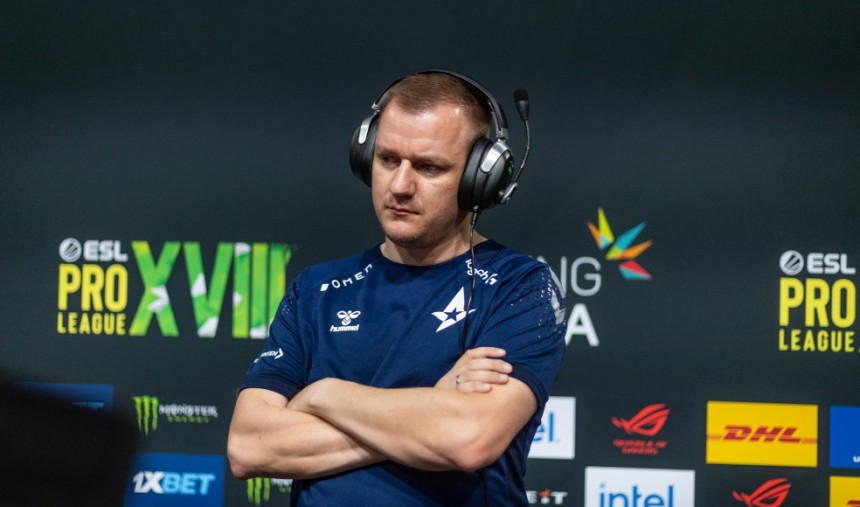 casle ECSTATIC Astralis coach bug