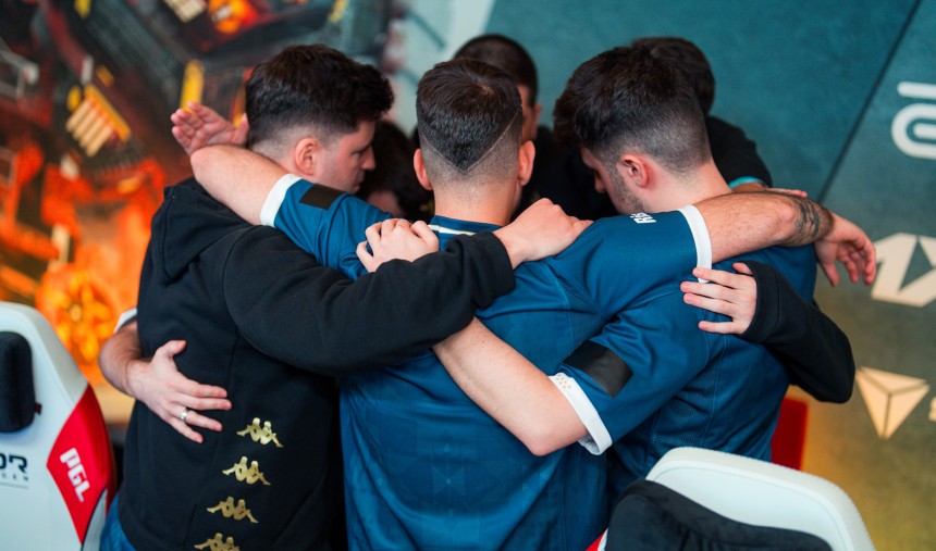 Imagem de KOI em risco de eliminação no PGL Major Copenhagen