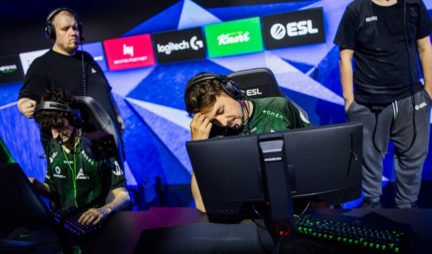 SAW em declínio nos rankings mundiais da HLTV e ESL