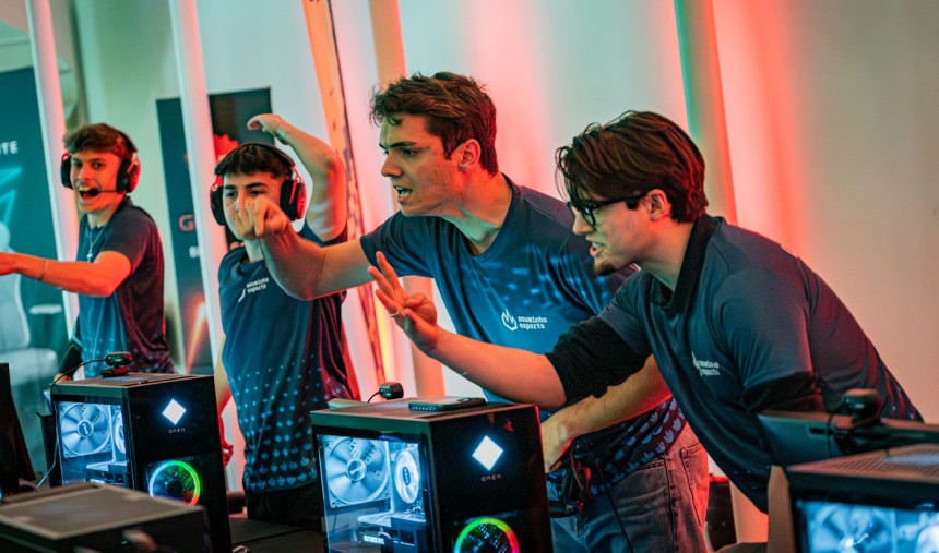 Imagem de Os vencedores dos eFADU NCS Spring Split Playoffs