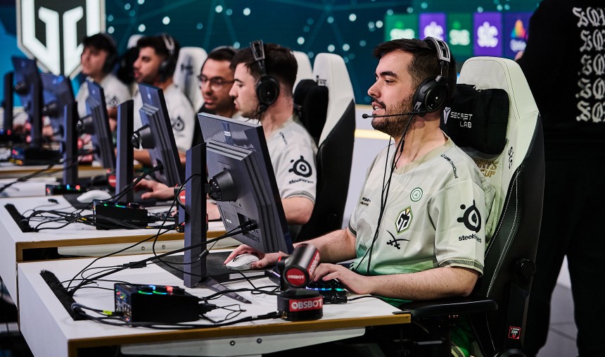 Imagem de LionClaw no Crossfire Stars como campeão regional