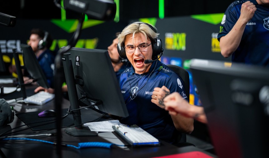 Twistzz Liquid EPL FISSURE