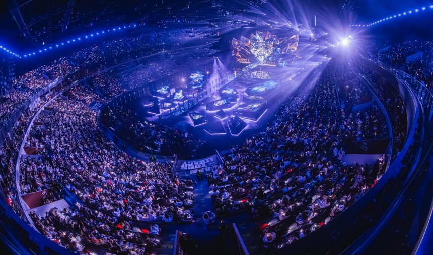Imagem de Worlds 2025 é o 2º evento mais visto na históra dos esports