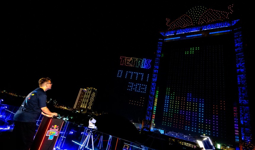 red-bull-tetris-fehmi-atalar-of-turkiye-plays-on--drones-in-grand-final-at-dubai-frame