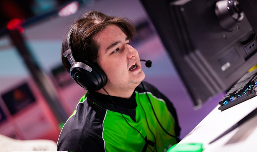 Imagem de Aurora surpreende com contratação de Effect