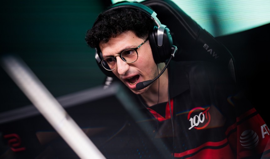 ag1L 100 Thieves DraculaN