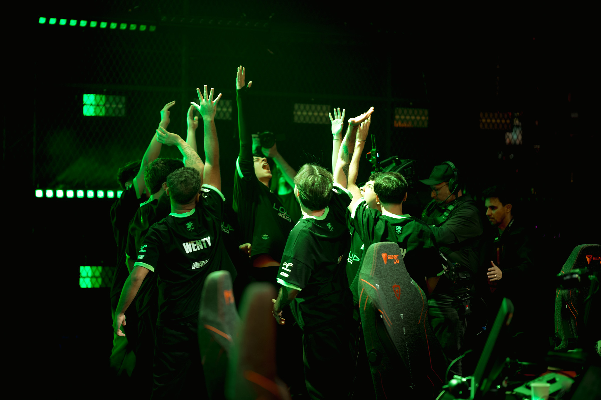 DaviH e Bati garantem lugar no VALORANT Champions